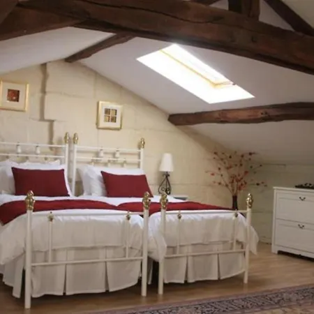 Closerie Les Roches - Charming And Spacious 2 Bedroom