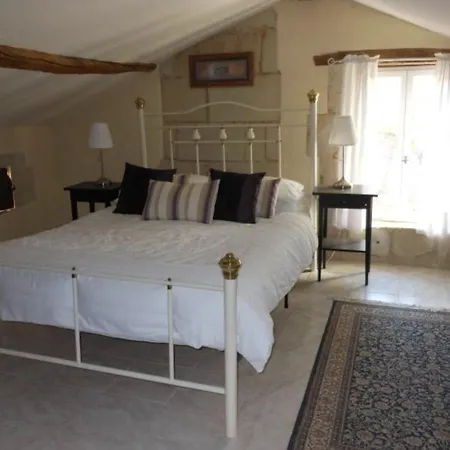 Closerie Les Roches - Charming And Spacious 2 Bedroom Casa de Férias *
