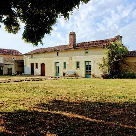 Casa de Férias Closerie Les Roches - Charming And Spacious 2 Bedroom *