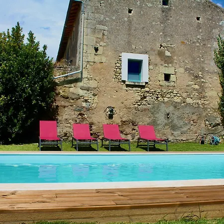 Closerie Les Roches - Charming And Spacious 2 Bedroom Holiday home Bouille-Loretz