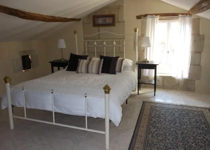 Closerie Les Roches - Charming And Spacious 2 Bedroom بيت للعطل *