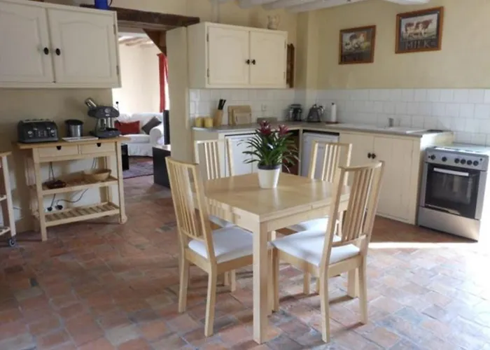 Closerie Les Roches - Charming And Spacious 2 Bedroom