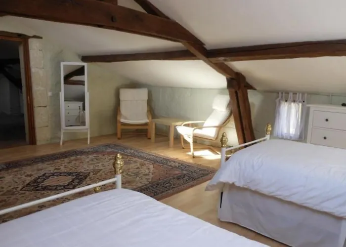 Closerie Les Roches - Charming And Spacious 2 Bedroom Bouille-Loretz