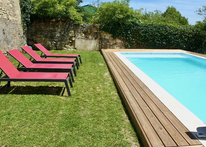 Closerie Les Roches - Charming And Spacious 2 Bedroom Сasa de vacaciones